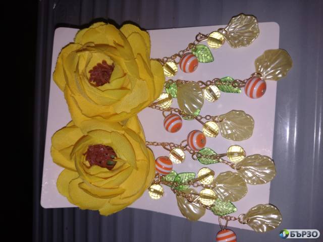 Модни обици Ранункули