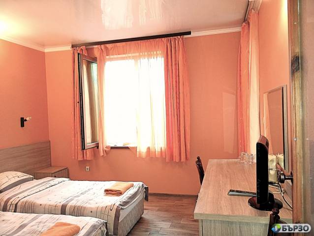 Почивки на Морето във Варна - Стаи, студио - всяка с баня/WC, климатик, тераса