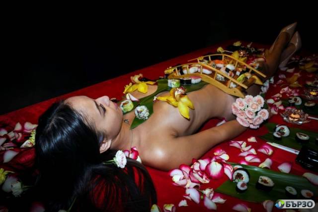 Голо Суши за Ергенско Парти в София – VIP Nyotaimori Шоу с Луксозна Организация